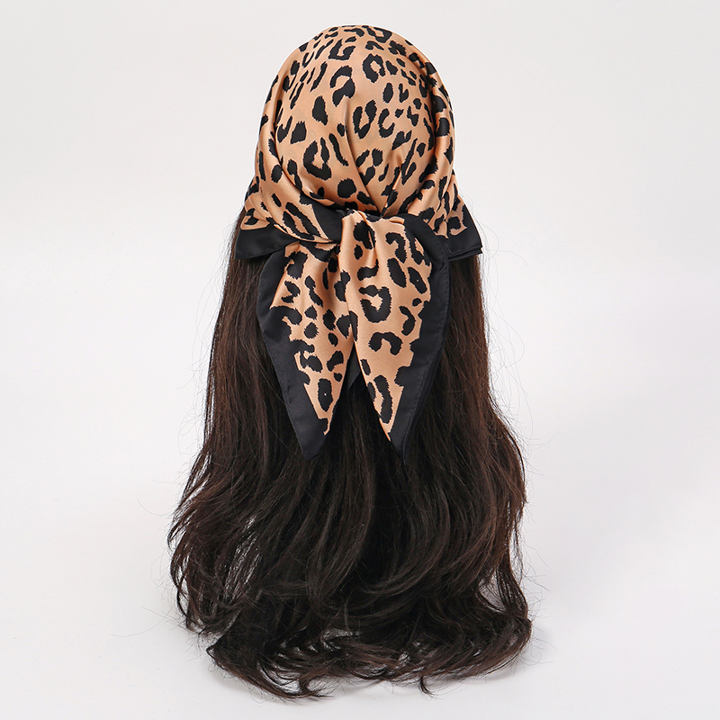 2025 Neuer modischer Schal mit – Face Scarf Mask Bewertung und Preis