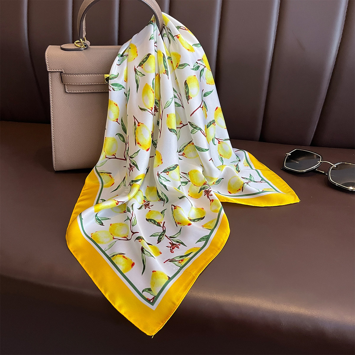 2025 neue Gelbe Zitrone Druck  – Silk Neck Scarf Bewertung und Preis